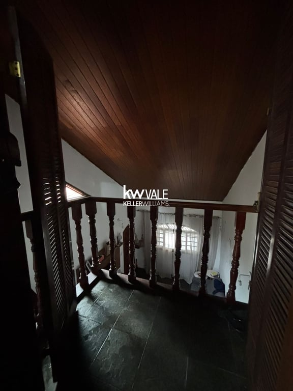Casa a venda em localização privilegiada no Bosque dos Eucaliptos. - imagem 17