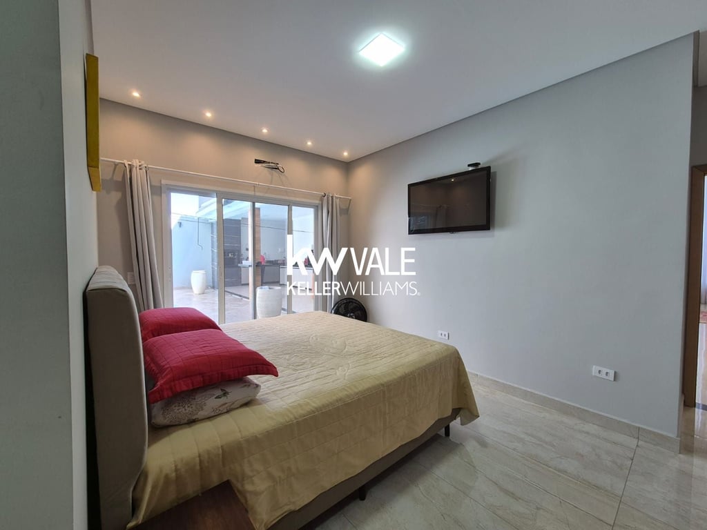 Linda casa com piscina no Residencial Santa Paula - imagem 24