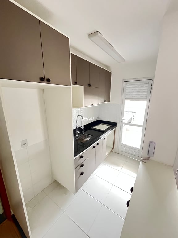 LINDO APARTAMENTO NO URBANOVA - PARATHEY - imagem 2