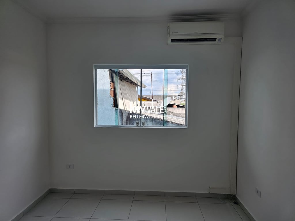 OPORTUNIDADE! Propriedade com 2 residências e 1 espaço comercial a venda.  - imagem 9