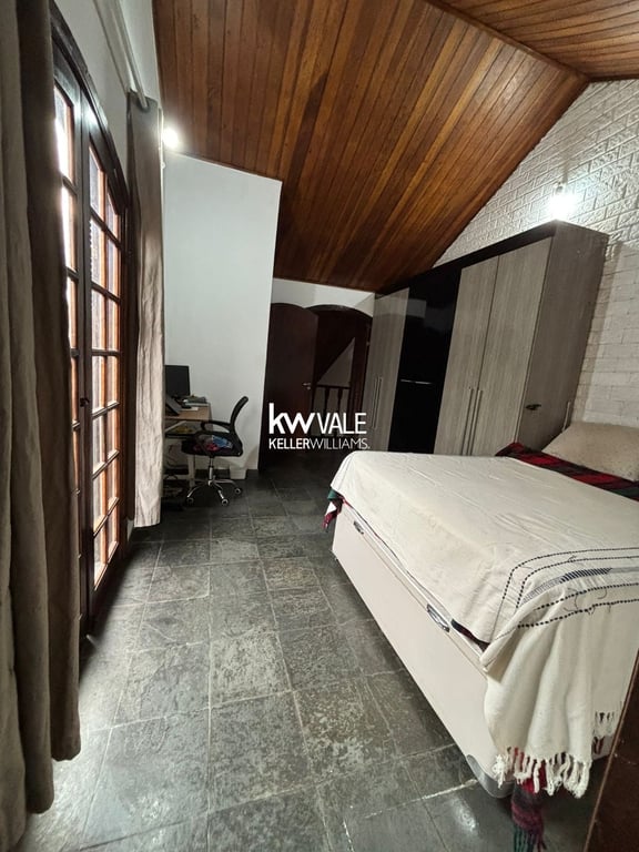 Casa a venda em localização privilegiada no Bosque dos Eucaliptos. - imagem 10