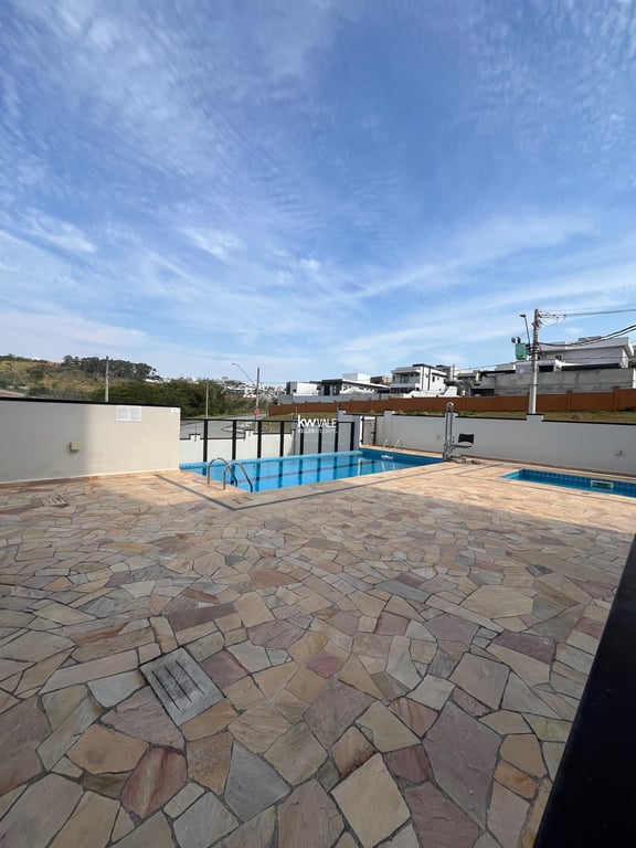LINDO APARTAMENTO NO URBANOVA - PARATHEY - imagem 16