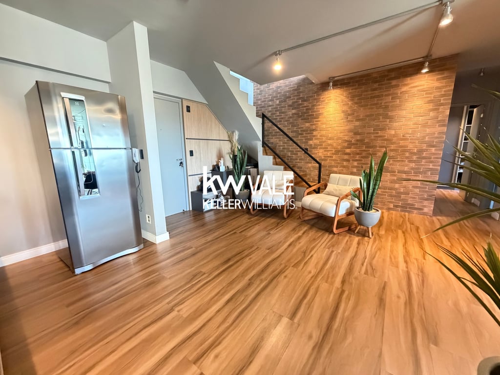 EXCLUSIVO APARTAMENTO DUPLEX NO URBANOVA - PORTEIRA FECHADA - imagem 1