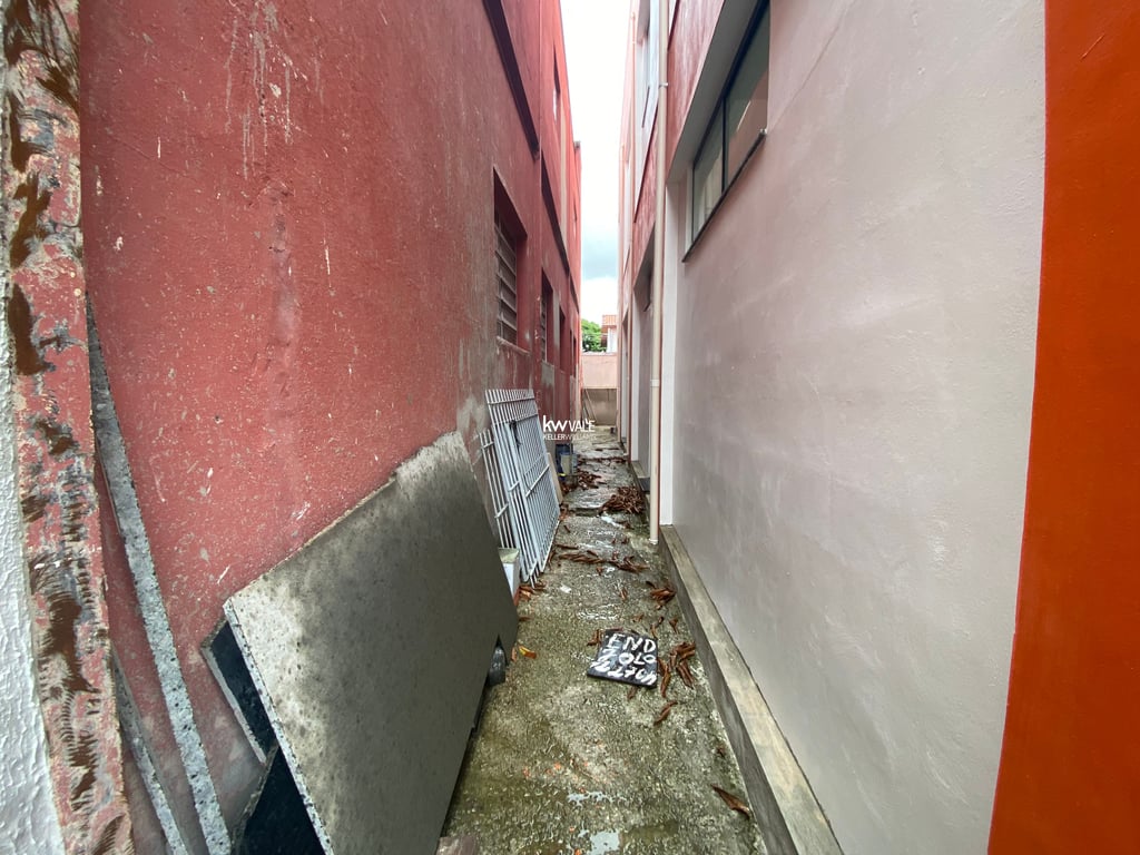 Espaço comercial grande e bem localizado no Jd. das Industrias - 1º Andar - imagem 8
