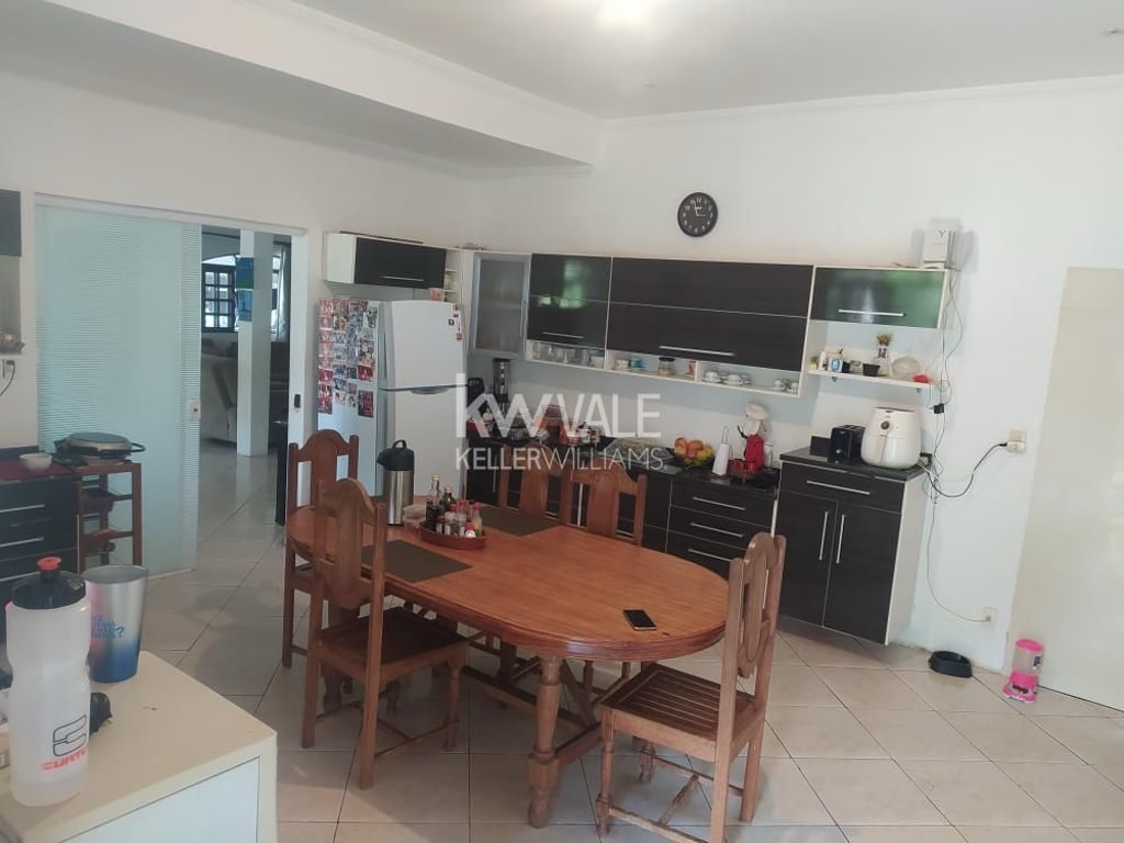 Excelente casa à venda de 250m² com área verde no bairro Capuava em São Jose dos Campos - imagem 5