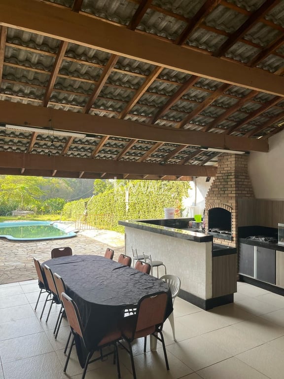 Excelente casa à venda de 250m² com área verde no bairro Capuava em São Jose dos Campos - imagem 1