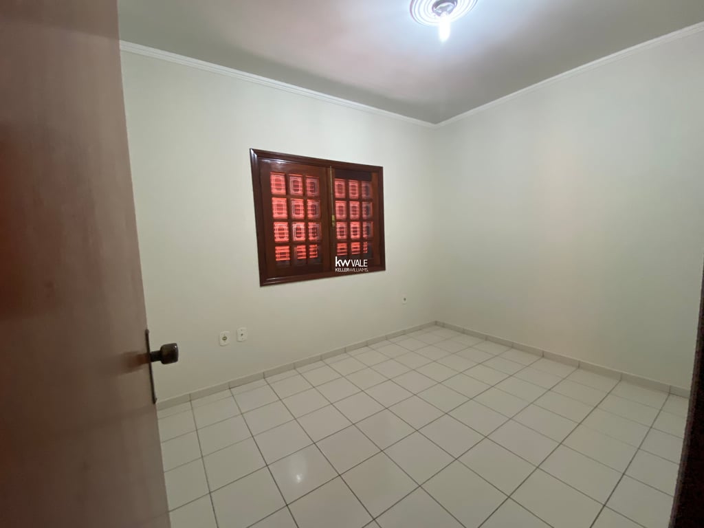 Casa disponível para venda no Bosque dos Eucaliptos - imagem 12