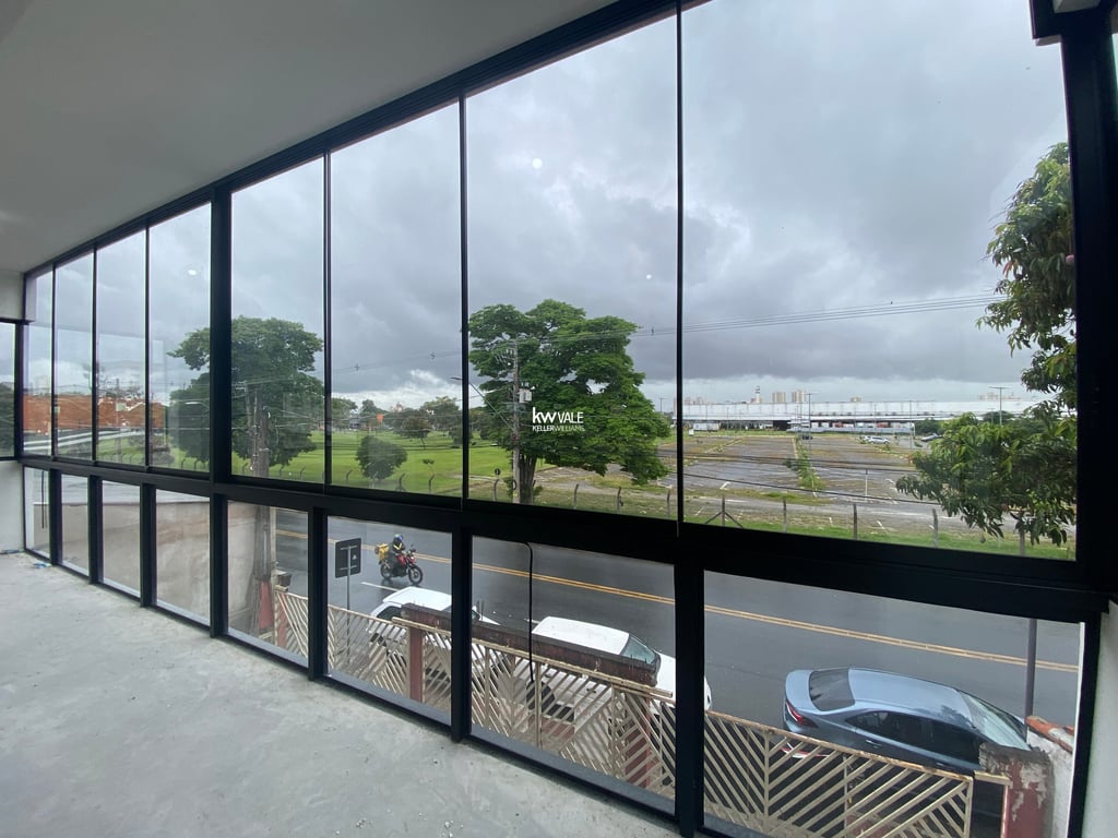 Espaço comercial grande e bem localizado no Jd. das Industrias - 1º Andar - imagem 2