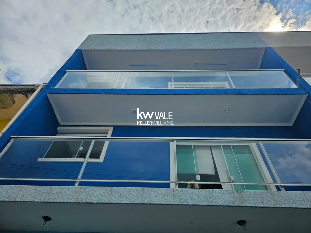 OPORTUNIDADE! Propriedade com 2 residências e 1 espaço comercial a venda.  - imagem 1