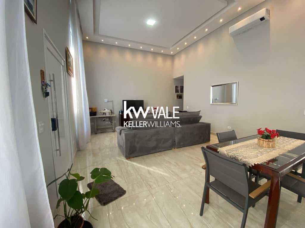 Linda casa com piscina no Residencial Santa Paula - imagem 13