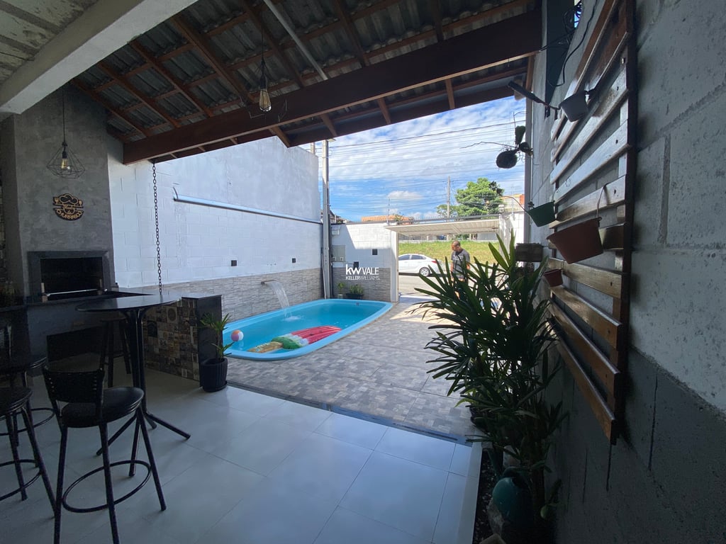 Sobrado no Res. Santa Paula disponível com piscina e área de lazer. - imagem 9