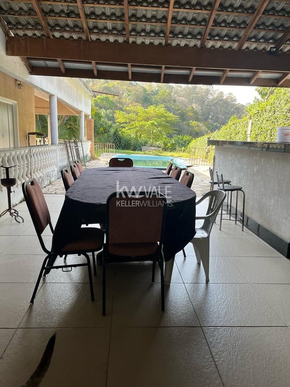 Excelente casa à venda de 250m² com área verde no bairro Capuava em São Jose dos Campos - imagem 4