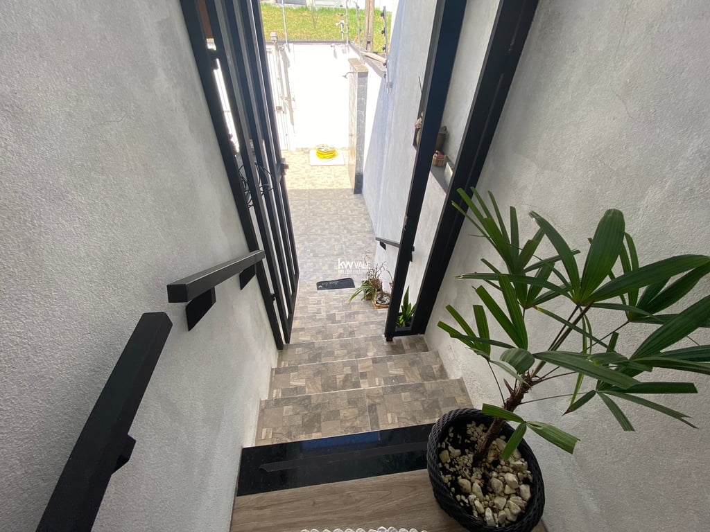 Sobrado no Res. Santa Paula disponível com piscina e área de lazer. - imagem 18