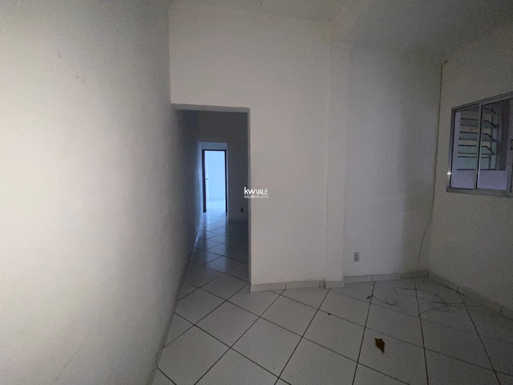 Casa com 2 dormitórios em boas condições no Bosque dos Eucaliptos! - imagem 3