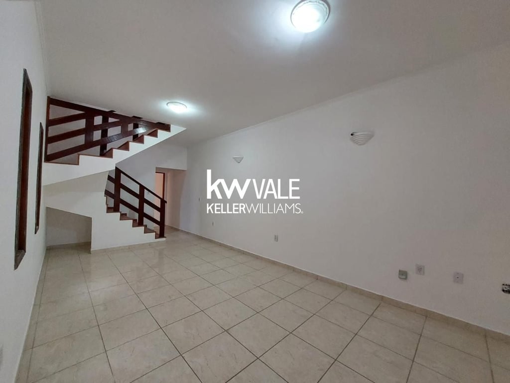 Sobrado com 3 dorm. no Bosque dos Eucalíptos - imagem 2